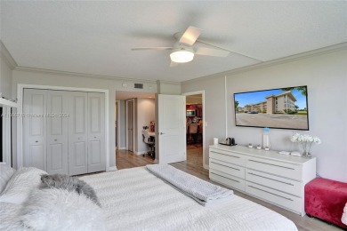 BEAUTIFUL CHARMING 1/1.5 CONDO WITH VIEW OF THE GOLF COURSE on Palm-Aire Country Club and Resort - Palms in Florida - for sale on GolfHomes.com, golf home, golf lot