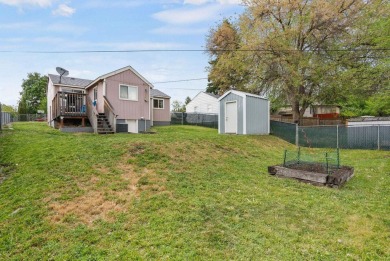 Perfect starter home! updated in 2017 and still in great on Esmeralda Golf Course in Washington - for sale on GolfHomes.com, golf home, golf lot