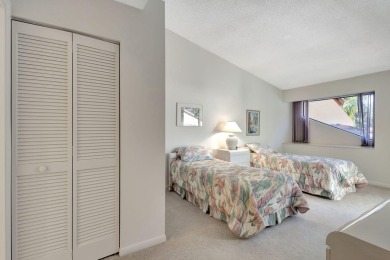 SELLER WILL PAY BUYERS 1X CAP. CONTRIBUTION OF 4% SALES PRICE W/ on Boca Delray Golf and Country Club in Florida - for sale on GolfHomes.com, golf home, golf lot