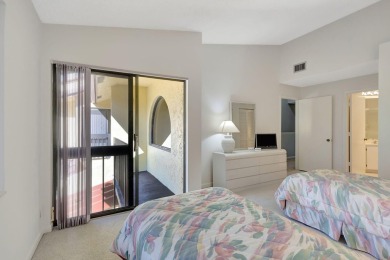 SELLER WILL PAY BUYERS 1X CAP. CONTRIBUTION OF 4% SALES PRICE W/ on Boca Delray Golf and Country Club in Florida - for sale on GolfHomes.com, golf home, golf lot