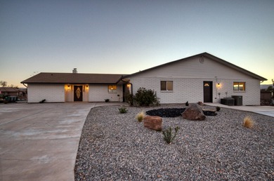 Fully remodeled + multi-generational living in Bloomington! This on Bloomington Country Club in Utah - for sale on GolfHomes.com, golf home, golf lot