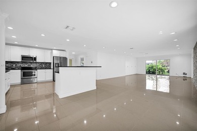 Substantially remodeled 3-bedroom, 3-bath residential condo on Oaks Country Club in Florida - for sale on GolfHomes.com, golf home, golf lot