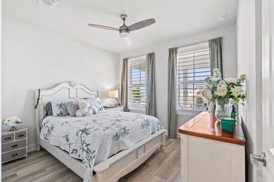 Move in ready! 1 mile, or 10-minute golf cart ride to the beach on Beachwood Golf Club in South Carolina - for sale on GolfHomes.com, golf home, golf lot