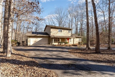 This 3 bedroom & 4 bathroom home features beautiful 2 story on Deep Springs Country Club, Inc. in North Carolina - for sale on GolfHomes.com, golf home, golf lot