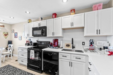 Welcome to 4 Stratford Drive E, Unit B in Hunters Run Country on Hunters Run Golf and Country Club in Florida - for sale on GolfHomes.com, golf home, golf lot