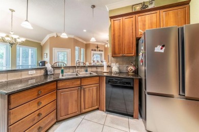 Amazing 3 bedroom, 2 bath, 3 car garage with 1900 square feet on Pecan Plantation Country Club in Texas - for sale on GolfHomes.com, golf home, golf lot