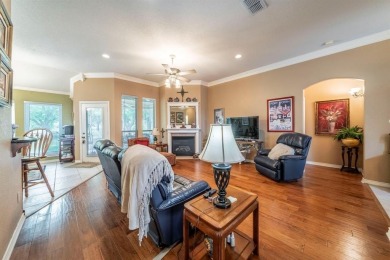 Amazing 3 bedroom, 2 bath, 3 car garage with 1900 square feet on Pecan Plantation Country Club in Texas - for sale on GolfHomes.com, golf home, golf lot