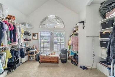 Amazing 3 bedroom, 2 bath, 3 car garage with 1900 square feet on Pecan Plantation Country Club in Texas - for sale on GolfHomes.com, golf home, golf lot