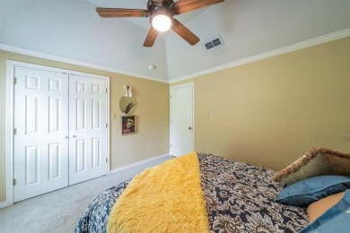Amazing 3 bedroom, 2 bath, 3 car garage with 1900 square feet on Pecan Plantation Country Club in Texas - for sale on GolfHomes.com, golf home, golf lot
