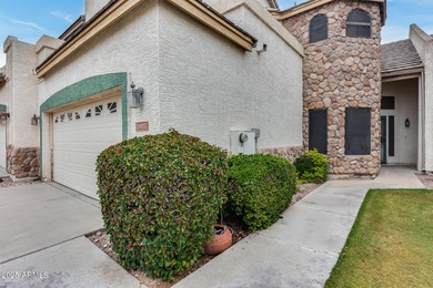 Beautiful Move-In Ready Townhome in a Prime AAA Location! on Arrowhead Country Club in Arizona - for sale on GolfHomes.com, golf home, golf lot