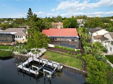 Under contract-accepting backup offers. A boater's delight in on Longboat Key Golf Club Resort in Florida - for sale on GolfHomes.com, golf home, golf lot