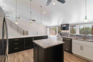 Under contract-accepting backup offers. A boater's delight in on Longboat Key Golf Club Resort in Florida - for sale on GolfHomes.com, golf home, golf lot