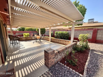 Fantastic opportunity to own in this desirable 55+ community! on Sunland Village East Golf Course in Arizona - for sale on GolfHomes.com, golf home, golf lot