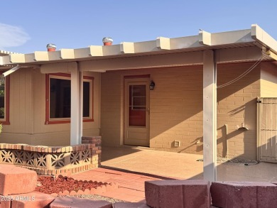 Fantastic opportunity to own in this desirable 55+ community! on Sunland Village East Golf Course in Arizona - for sale on GolfHomes.com, golf home, golf lot