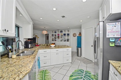 Welcome to this well-maintained 3-bedroom, 2-bathroom, 2-car on Bent Tree Country Club in Florida - for sale on GolfHomes.com, golf home, golf lot