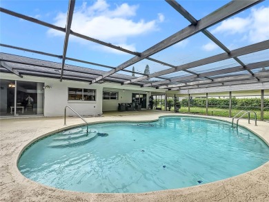 Under contract-accepting backup offers. This exquisite 3-bedroom on Beacon Woods Golf Club in Florida - for sale on GolfHomes.com, golf home, golf lot