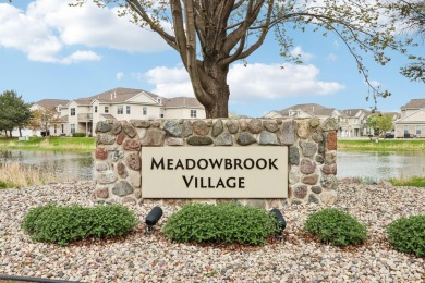 Stylish, Practical & Sophisticated. This immaculate 1BR/1BA 2nd on Willow Run Golf Club in Wisconsin - for sale on GolfHomes.com, golf home, golf lot
