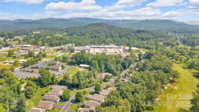 Beautifully maintained single-level home in desirable Etowah on Etowah Valley Golf Club in North Carolina - for sale on GolfHomes.com, golf home, golf lot