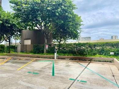$10,000.00 Sellers Credit! Great opportunity for investors + on Ala Wai Golf Course in Hawaii - for sale on GolfHomes.com, golf home, golf lot