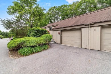 Enjoy the lifestyle of Heritage Hills in this 2 bedroom, 2 bath on Somers Pointe Golf Club - West Hill in New York - for sale on GolfHomes.com, golf home, golf lot