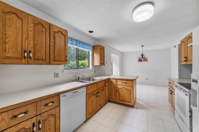 Enjoy the lifestyle of Heritage Hills in this 2 bedroom, 2 bath on Somers Pointe Golf Club - West Hill in New York - for sale on GolfHomes.com, golf home, golf lot