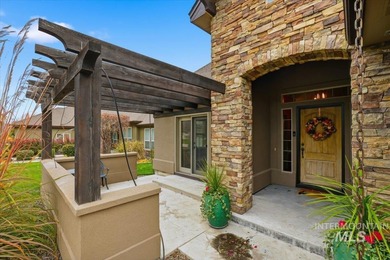 Beautiful Custom Single-Level Home in Highly Desired Carriage on Hunters Point Golf Club in Idaho - for sale on GolfHomes.com, golf home, golf lot