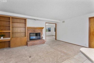 Move-in ready ranch in the desirable 55+ community of Fairway on Fairway Village Golf and Country Club in Washington - for sale on GolfHomes.com, golf home, golf lot