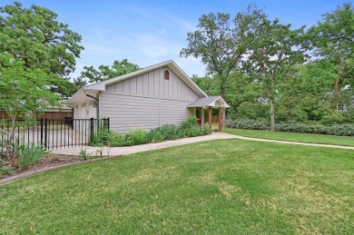 Welcome to this beautifully maintained secret garden retreat on Lake Kiowa Golf Course in Texas - for sale on GolfHomes.com, golf home, golf lot