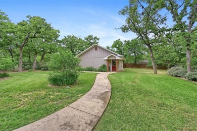 Welcome to this beautifully maintained secret garden retreat on Lake Kiowa Golf Course in Texas - for sale on GolfHomes.com, golf home, golf lot