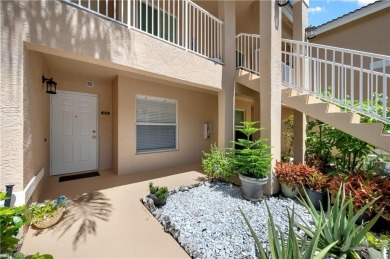 Turnkey Paradise in Huntington Lakes - North Naples

Step into on Quail Village Golf Course in Florida - for sale on GolfHomes.com, golf home, golf lot