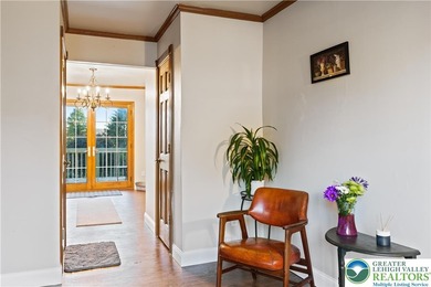 Beautifully refreshed and move-in ready, this charming townhouse on Shepherd Hills Golf Club in Pennsylvania - for sale on GolfHomes.com, golf home, golf lot