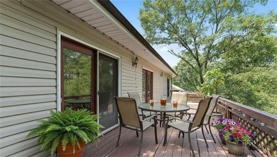 Packed with potential, this 3-bed, 3.5-bath Bella Vista ranch on Bella Vista Country Club - Scottsdale in Arkansas - for sale on GolfHomes.com, golf home, golf lot