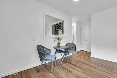 Welcome Home! Move-in ready and located on a quiet cul-de-sac on Keswick Village Golf Course in New Jersey - for sale on GolfHomes.com, golf home, golf lot