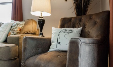 Discover resort-style living in this beautiful  2-bedroom on Pointe Royale Village Country Club in Missouri - for sale on GolfHomes.com, golf home, golf lot