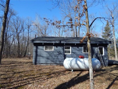 Year round one level living close to Mille Lacs Lake.  The on Hardwoods Golf Club At Mille Lacs in Minnesota - for sale on GolfHomes.com, golf home, golf lot