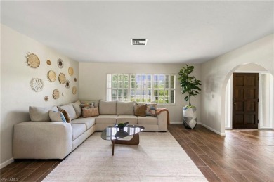 PALM RIVER!!! This North Naples Single Family home with POOL!! on LaPlaya Golf Club in Florida - for sale on GolfHomes.com, golf home, golf lot
