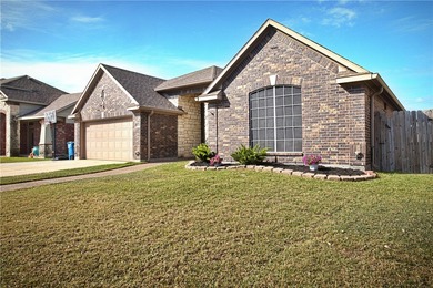 Welcome to elegance and comfort in the heart of the prestigious on Northshore Country Club in Texas - for sale on GolfHomes.com, golf home, golf lot