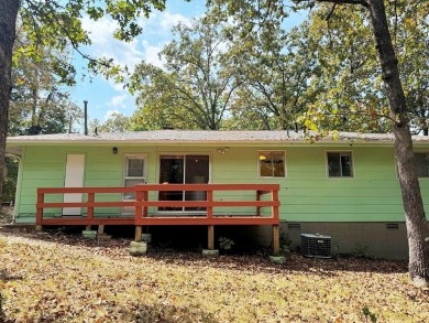 Great location-close to Town Center, golf course, T-Bird lake on Cherokee Village North Course in Arkansas - for sale on GolfHomes.com, golf home, golf lot