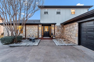 Completely renovated lakefront home in DeCordova Bend Estates on De Cordova Bend Country Club in Texas - for sale on GolfHomes.com, golf home, golf lot