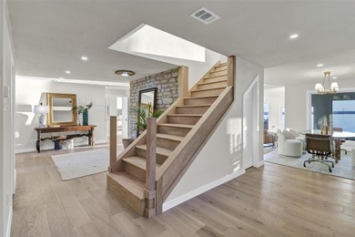 Completely renovated lakefront home in DeCordova Bend Estates on De Cordova Bend Country Club in Texas - for sale on GolfHomes.com, golf home, golf lot