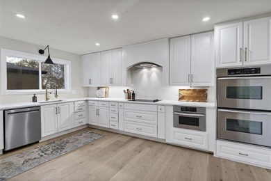 Completely renovated lakefront home in DeCordova Bend Estates on De Cordova Bend Country Club in Texas - for sale on GolfHomes.com, golf home, golf lot