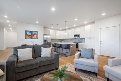 **Top-Floor Desert Color Condo - Fully Furnished & Neat as a on Sunriver Golf Club in Utah - for sale on GolfHomes.com, golf home, golf lot