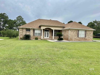 GUNITE POOL, WHOLE HOUSE NATURAL GAS GENERATOR, sought after on Glenlakes Golf Club in Alabama - for sale on GolfHomes.com, golf home, golf lot