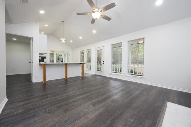 Seller PAYING HOA TRANSFER FEE FOR BUYER! 

Nestled in a on Holly Lake Ranch Golf Club in Texas - for sale on GolfHomes.com, golf home, golf lot