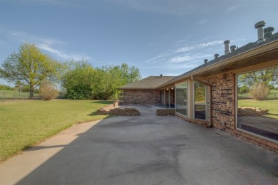Beautifully appointed 4-bedroom, 2.5 bath home located on the on The Greens Country Club in Oklahoma - for sale on GolfHomes.com, golf home, golf lot