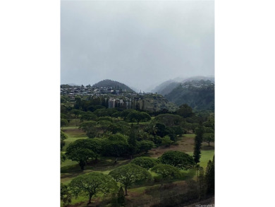 Rarely available,this 2 bedroom, 2 bath corner end- unit condo on Pearl Country Club in Hawaii - for sale on GolfHomes.com, golf home, golf lot