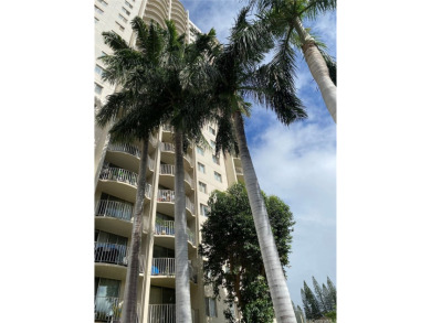 Rarely available,this 2 bedroom, 2 bath corner end- unit condo on Pearl Country Club in Hawaii - for sale on GolfHomes.com, golf home, golf lot