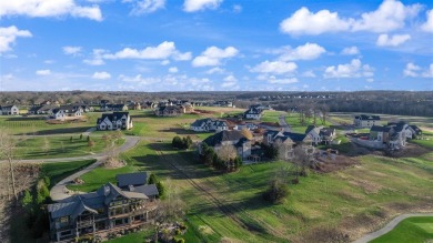 Beautiful new construction home in the Overlook of Olde Stone on The Club At Olde Stone in Kentucky - for sale on GolfHomes.com, golf home, golf lot