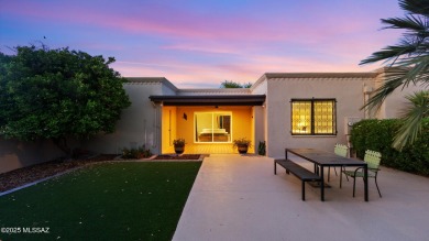 Stunning, fully renovated corner-unit townhome in a vibrant 55+ on Omni Tucson National Golf Resort and Spa - Catalina in Arizona - for sale on GolfHomes.com, golf home, golf lot