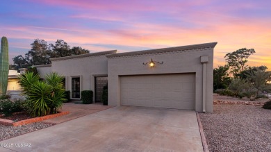 Stunning, fully renovated corner-unit townhome in a vibrant 55+ on Omni Tucson National Golf Resort and Spa - Catalina in Arizona - for sale on GolfHomes.com, golf home, golf lot